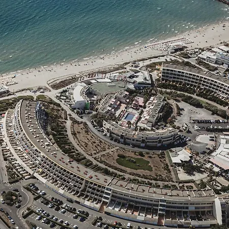 Heliopolis F9 * Agde